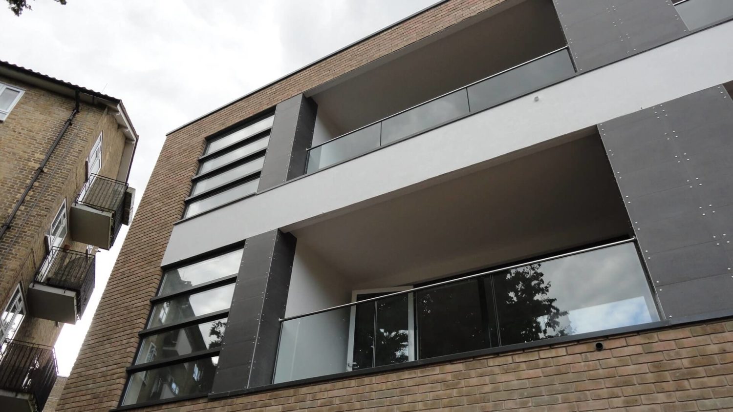 Acoustic underfloor heating