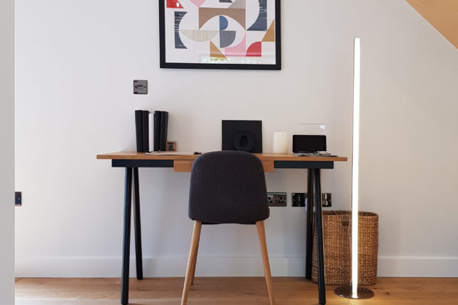 Skirting heating installation