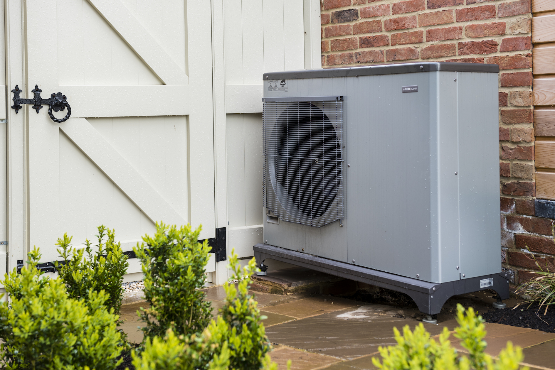What is an air source heat pump system?