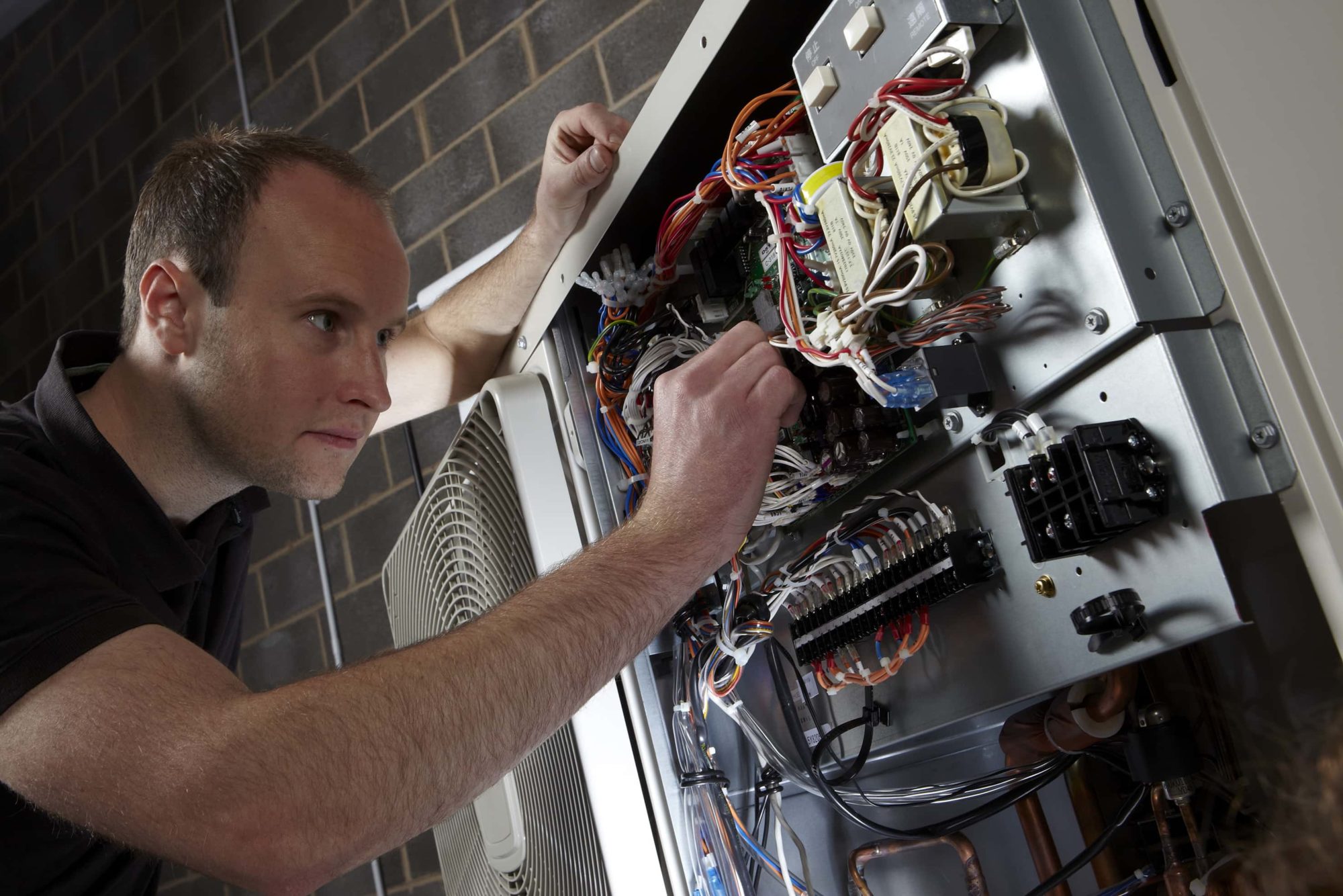 Underfloor heating installer